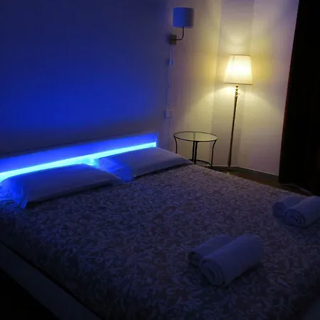 Nik House Guest house *